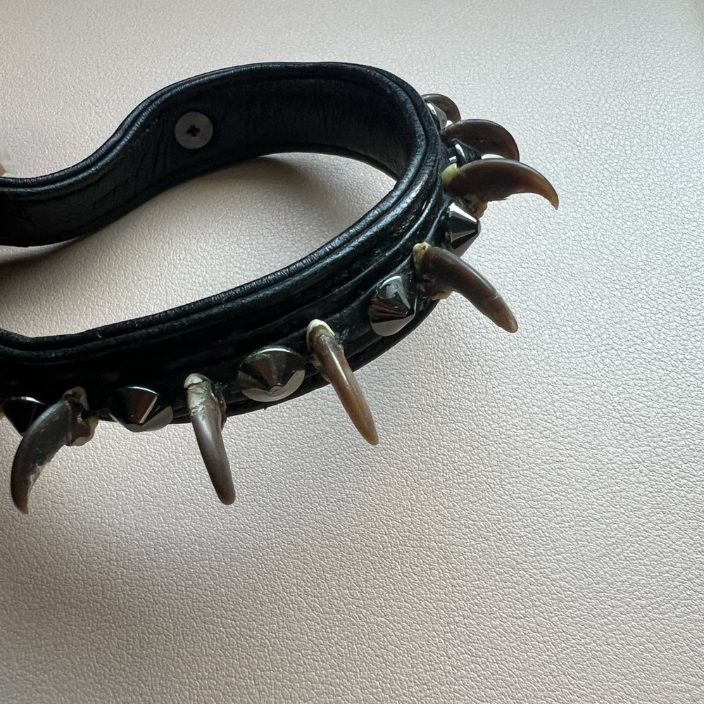 Raccoon Claw Leather Choker